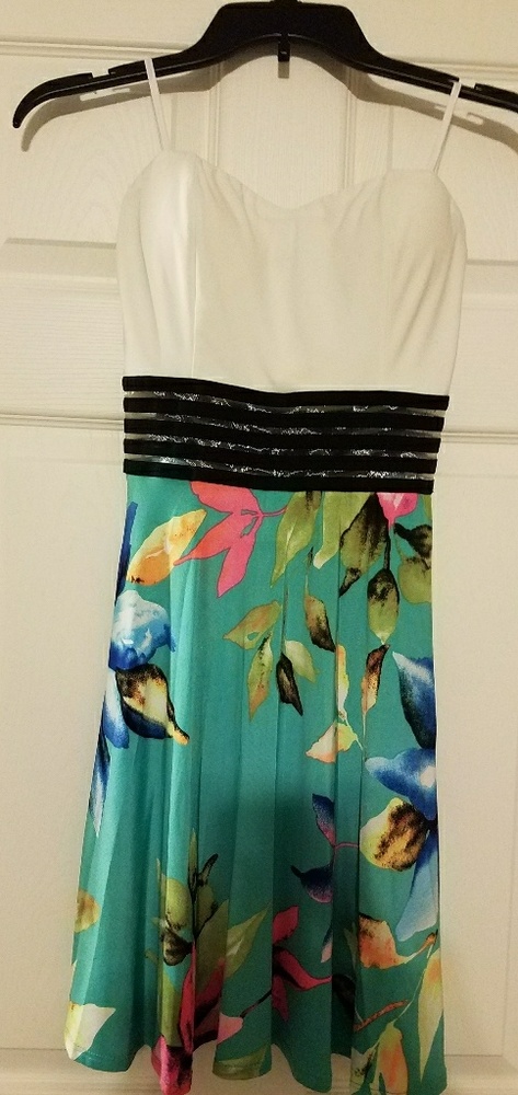 Strapless super cute summer dress
